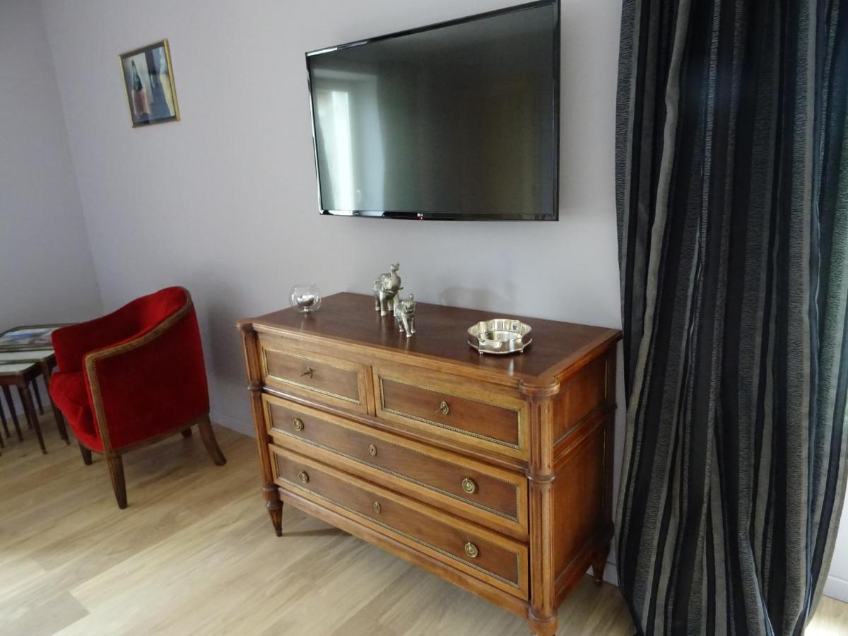 Bed and Breakfast Domaine La Bastide Cleyrac Екстер'єр фото